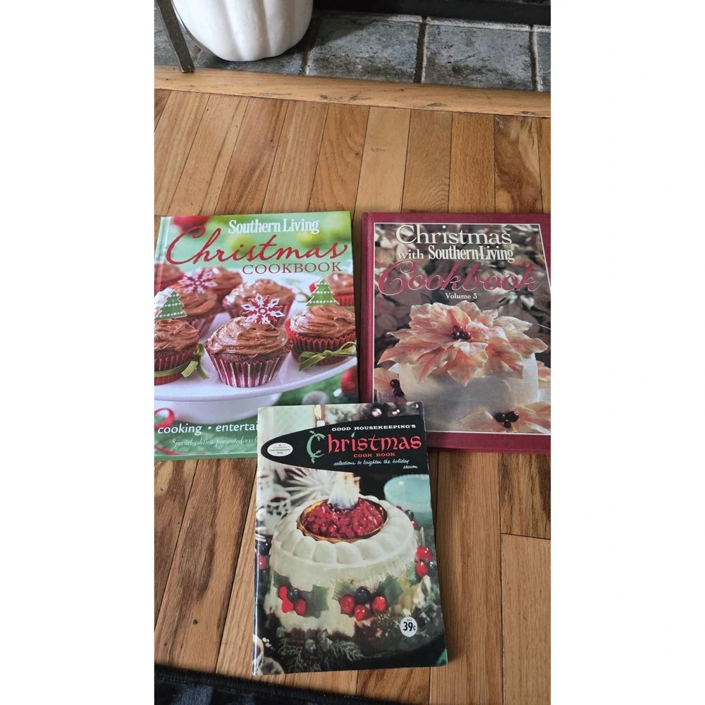 Lot of 9 Vtg Christmas Cookbooks Southern Living, Guideposts, Good Housekeeping - Picture 6 of 6